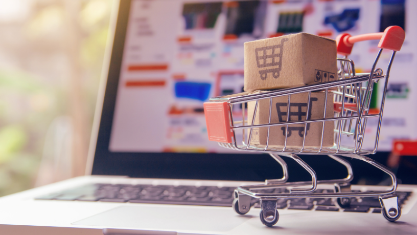 José Henrique Gomes Xavier aponta que a tecnologia blockchain inaugura uma nova era de segurança nas compras públicas digitais.