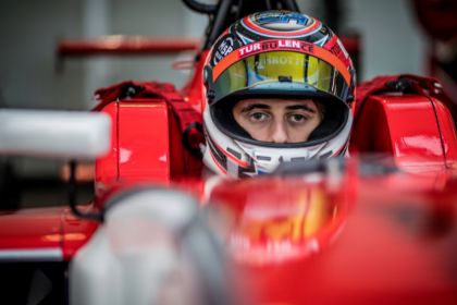 Marcio Andre Savi revela os segredos de engenharia que levam um carro de corrida ao topo da performance.