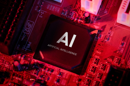 ChatGPT e defesa dos EUA: por que a parceria da OpenAI provocou um pico de desinstalações