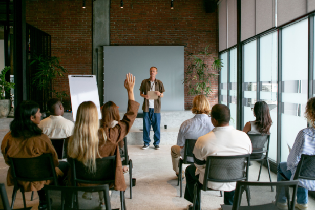 Regulação das startups no Brasil: como as políticas públicas influenciam inovação, investimentos e novos negóciosRegulação das startups no Brasil: como as políticas públicas influenciam inovação, investimentos e novos negócios